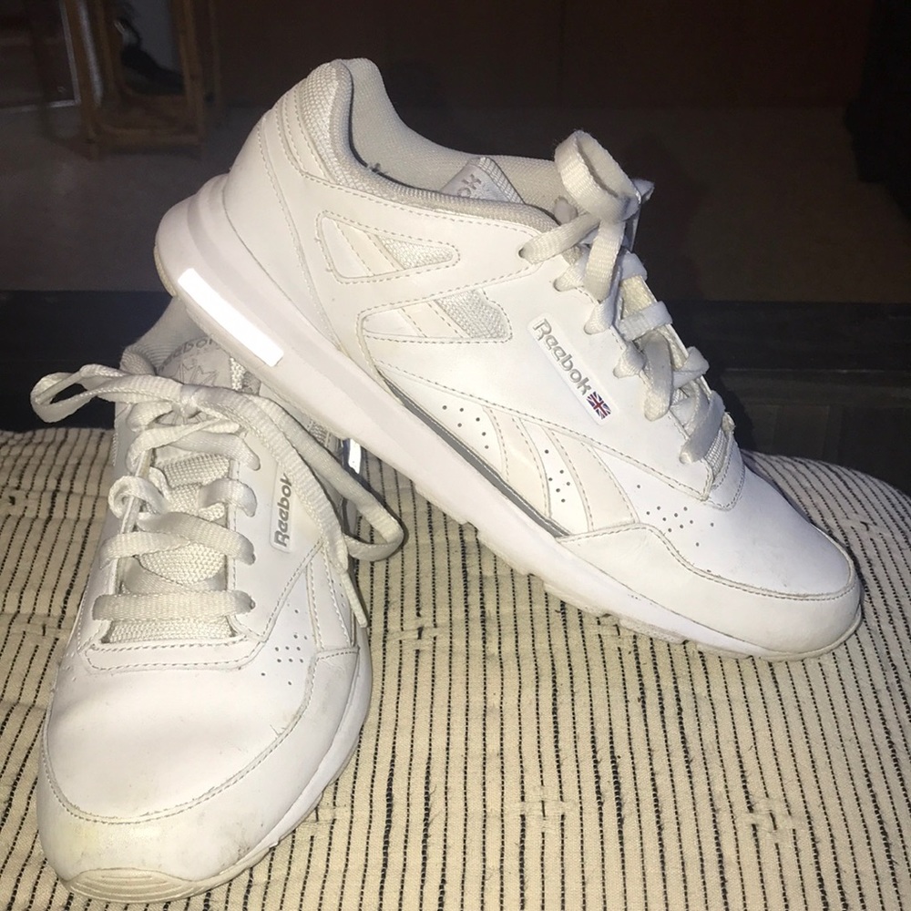 Vintage reebok sneakers